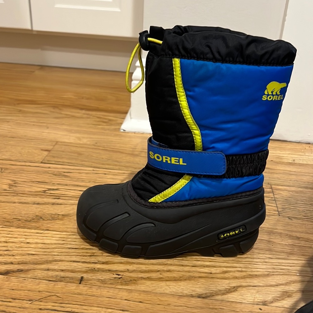Sorel kids Flurry snow boots